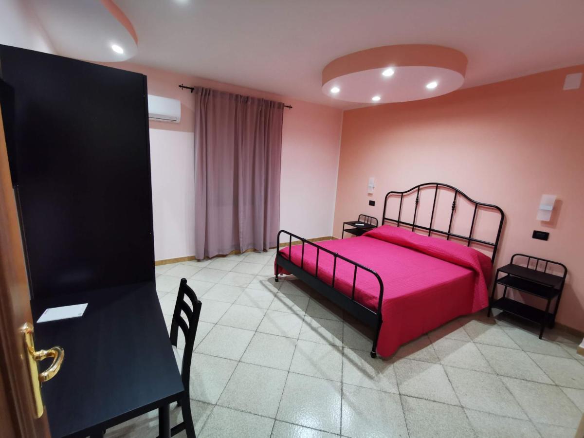 Bed And Breakfast Picentia 19 Pontecagnano Exterior photo