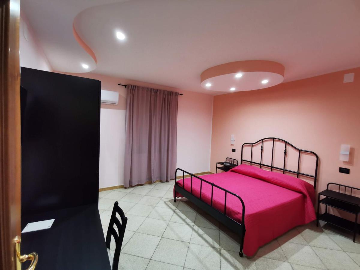 Bed And Breakfast Picentia 19 Pontecagnano Exterior photo